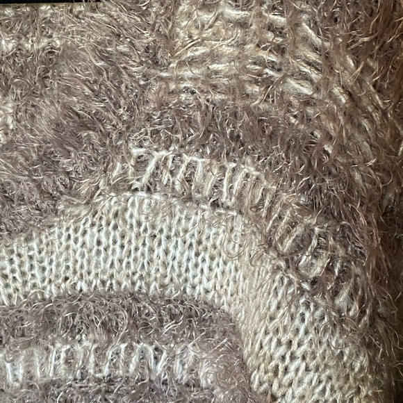 Knox Rose tan sweater with fringe, XXL - Picture 7 of 10